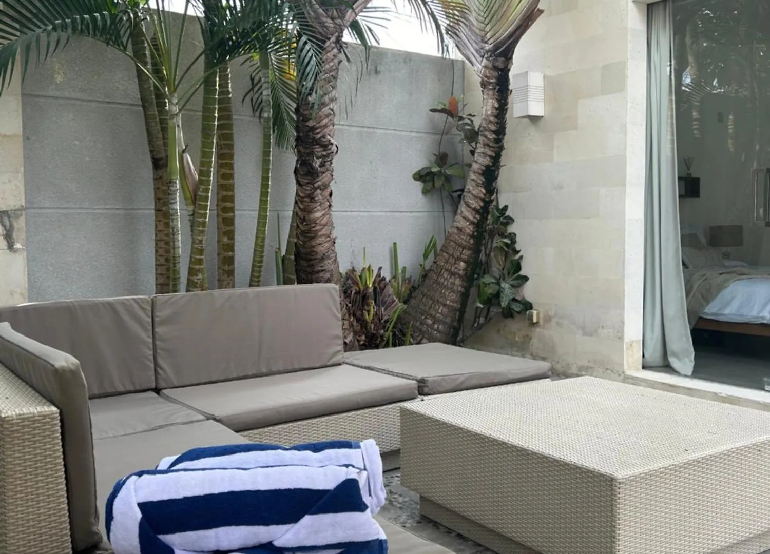 Villa Kmea 4 Seminyak