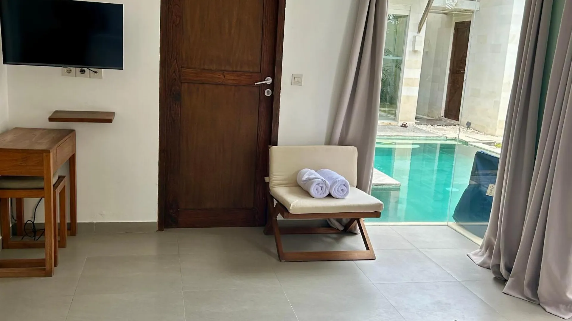 Villa Kmea 4 Seminyak
